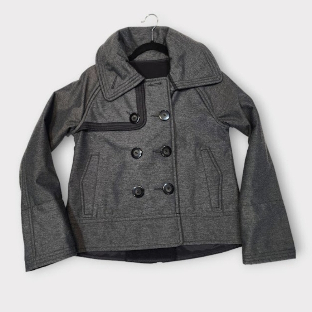 Size 6 - Lululemon Coco Softshell